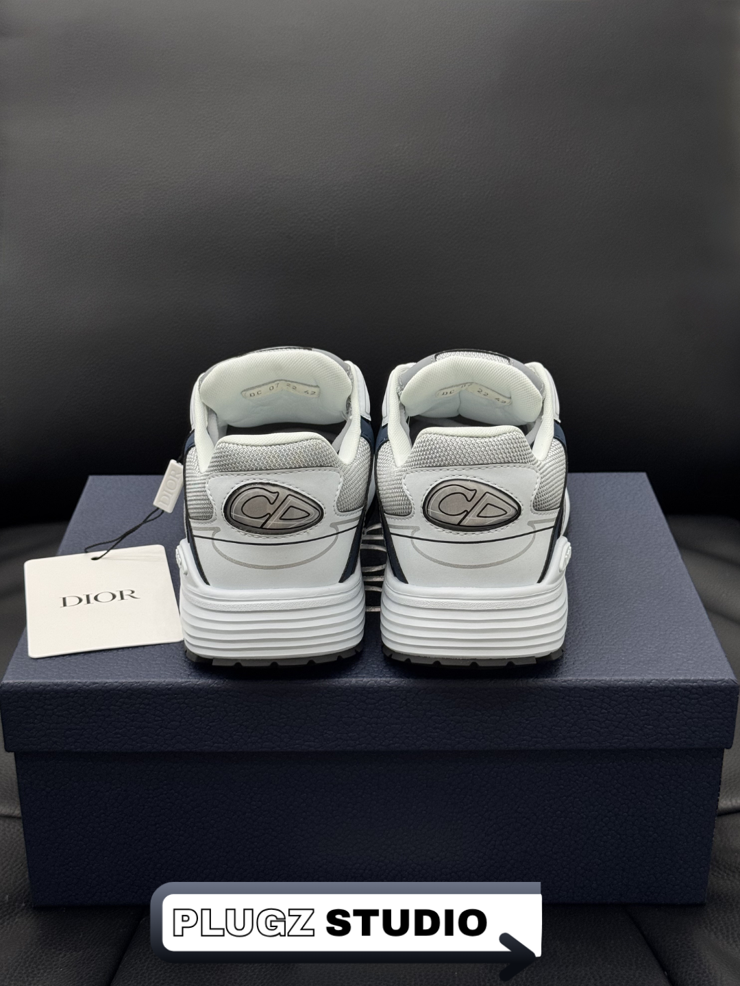 Dior B30 – White / Grey / Navy