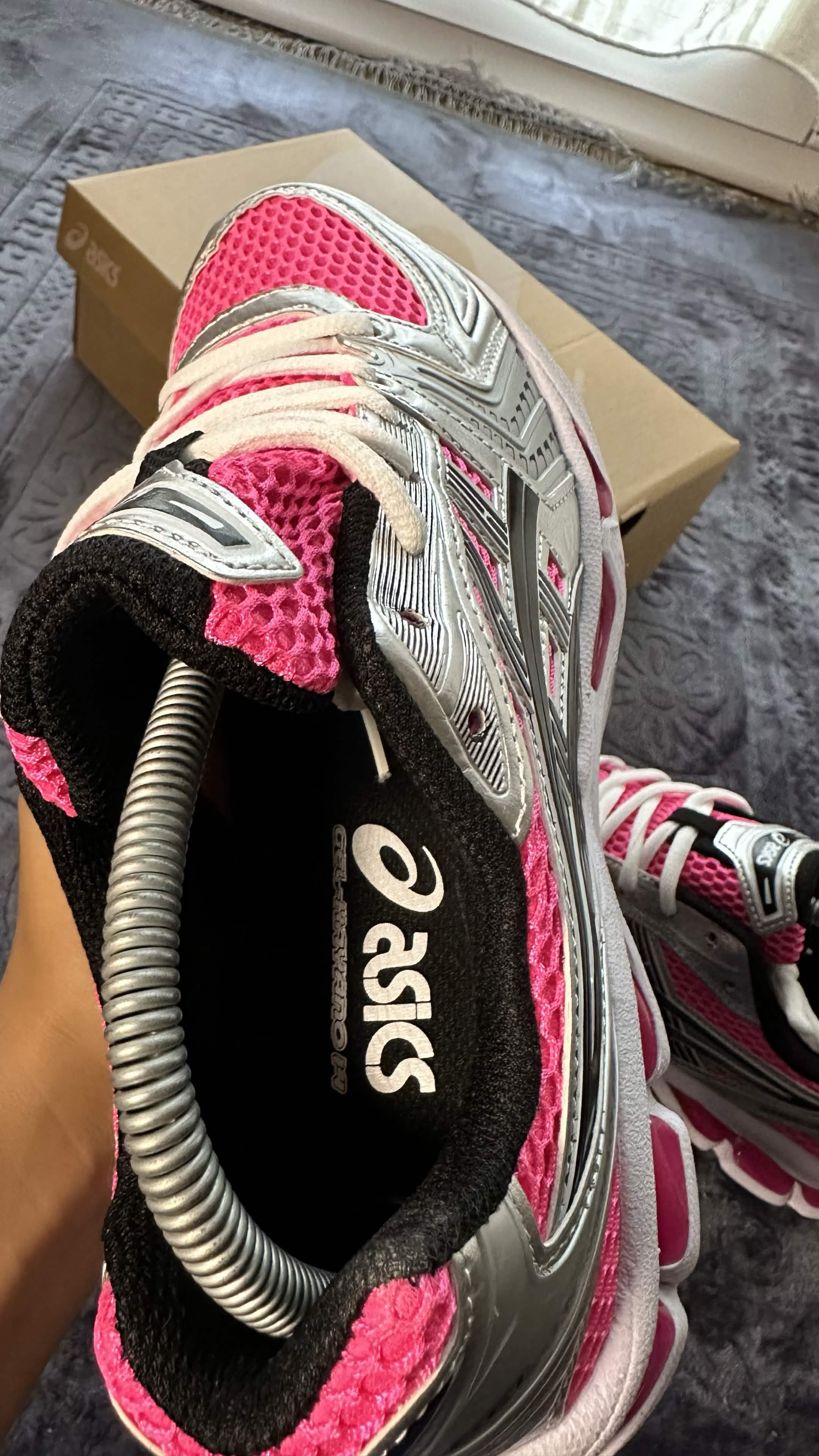 ASICS GEL KAYANO 14 HYPER PINK