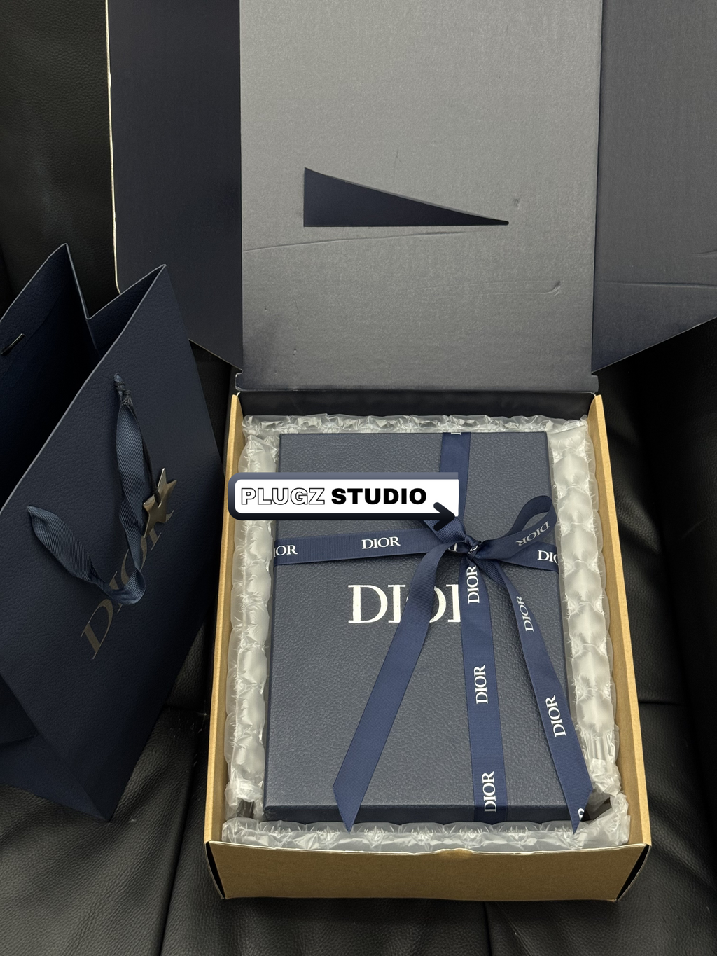 Dior B30 – White / Grey / Black