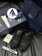 Dior B30 – Triple Black