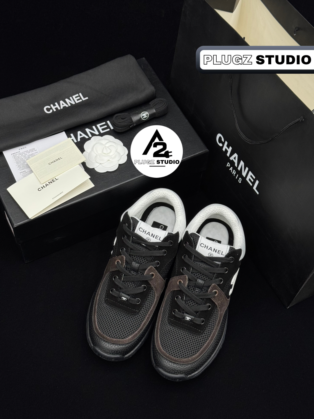 Chanel CC Mesh Runner – Noir / Blanc