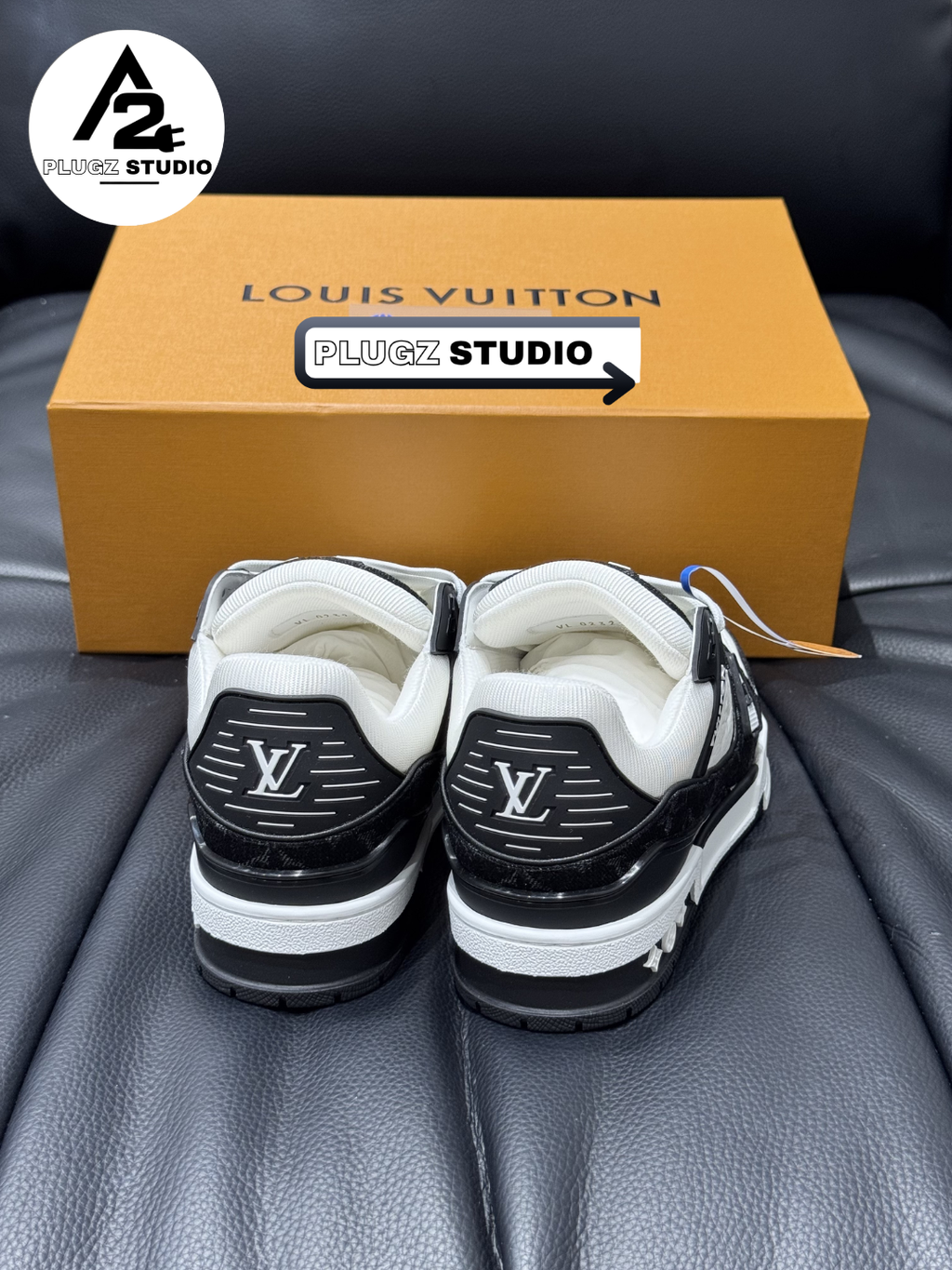 Louis Vuitton Trainer – Noir / Blanc