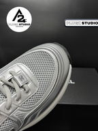 Chanel CC Mesh Runner Sneaker – Gris Clair / Blanc