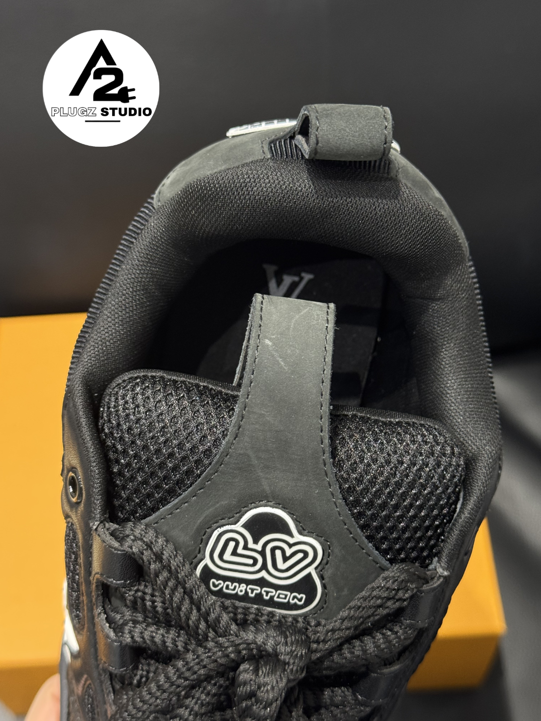 Louis Vuitton Skate – Black & White label