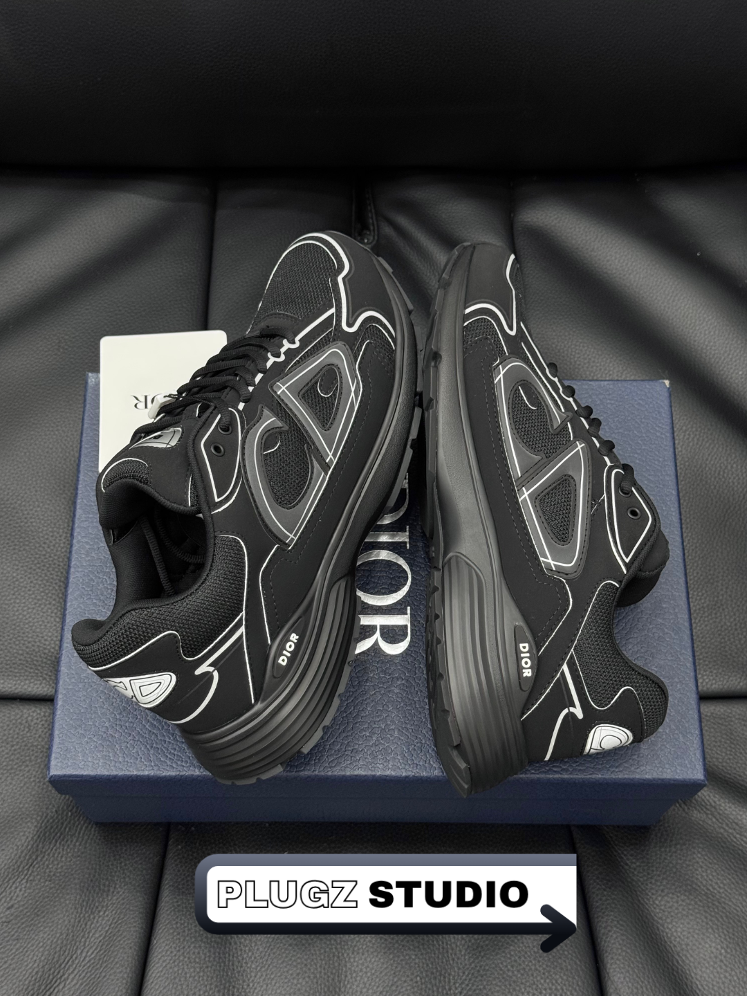 Dior B30 – Black / Anthracite