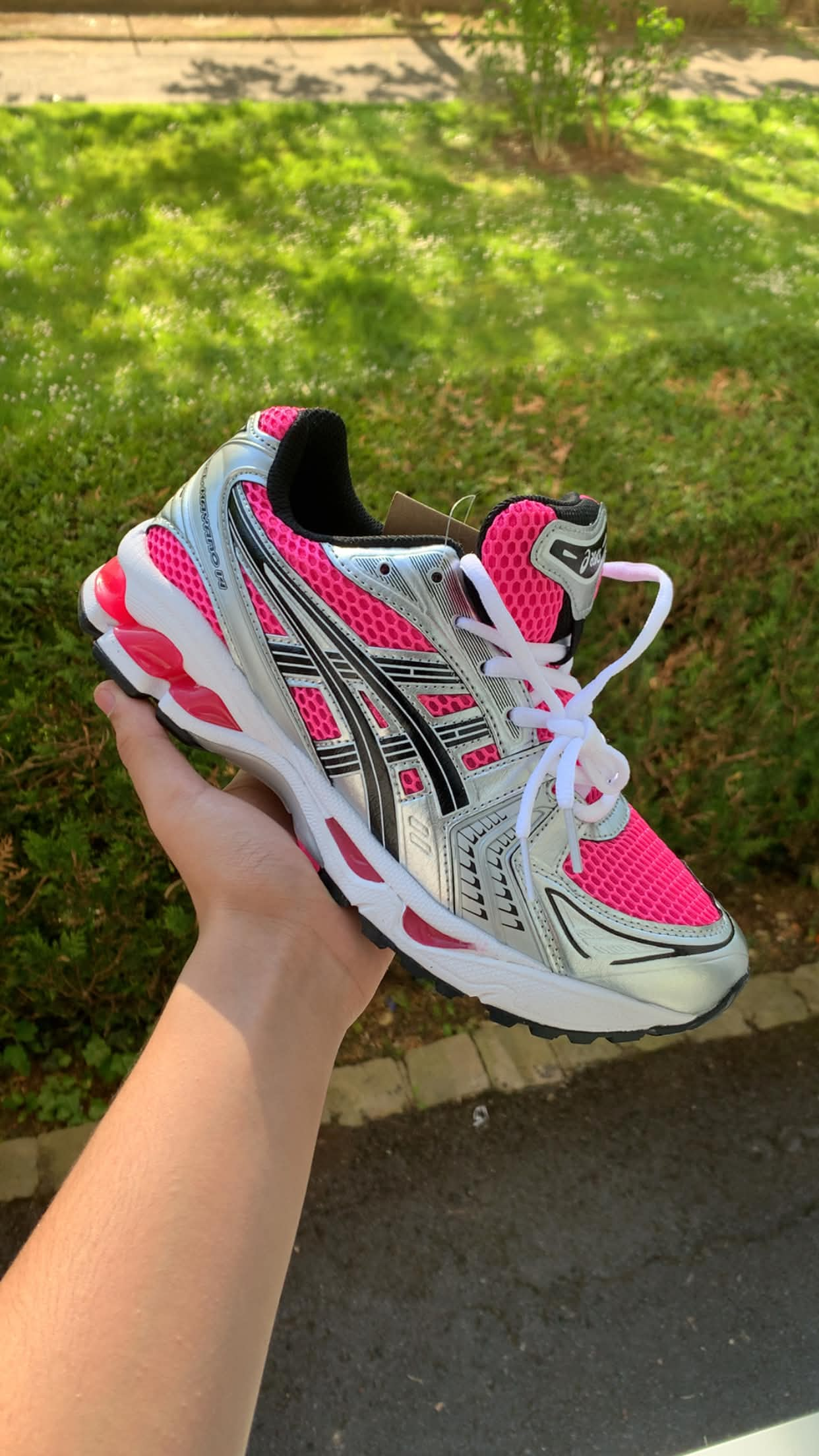ASICS GEL KAYANO 14 HYPER PINK