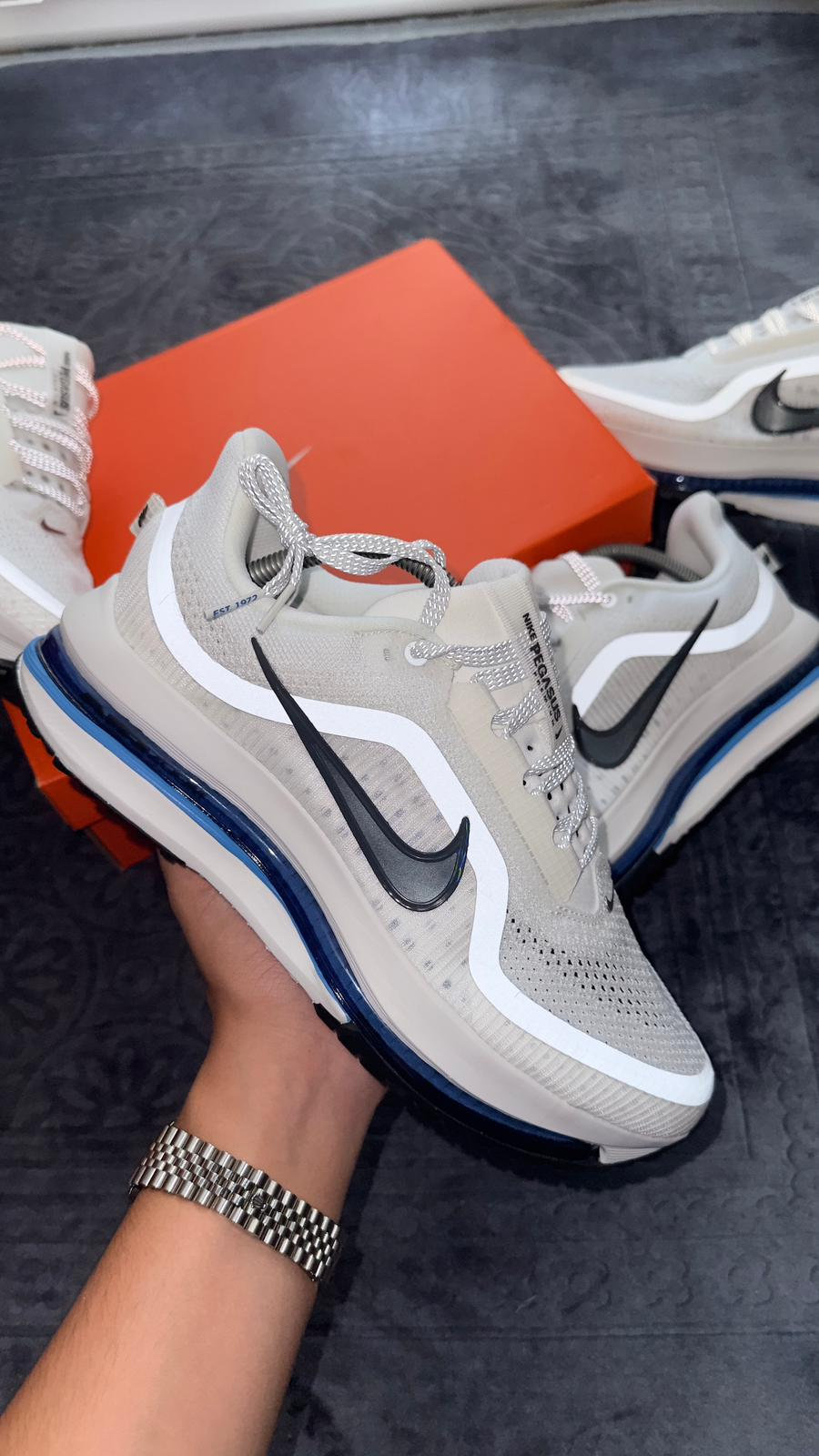Nike Pegasus Premium – White / Black / Blue