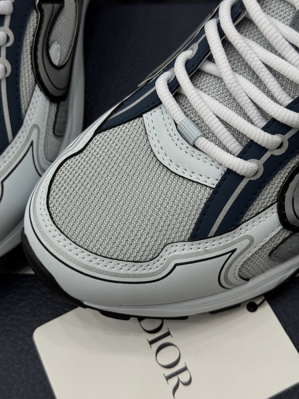 Dior B30 – White / Grey / Navy