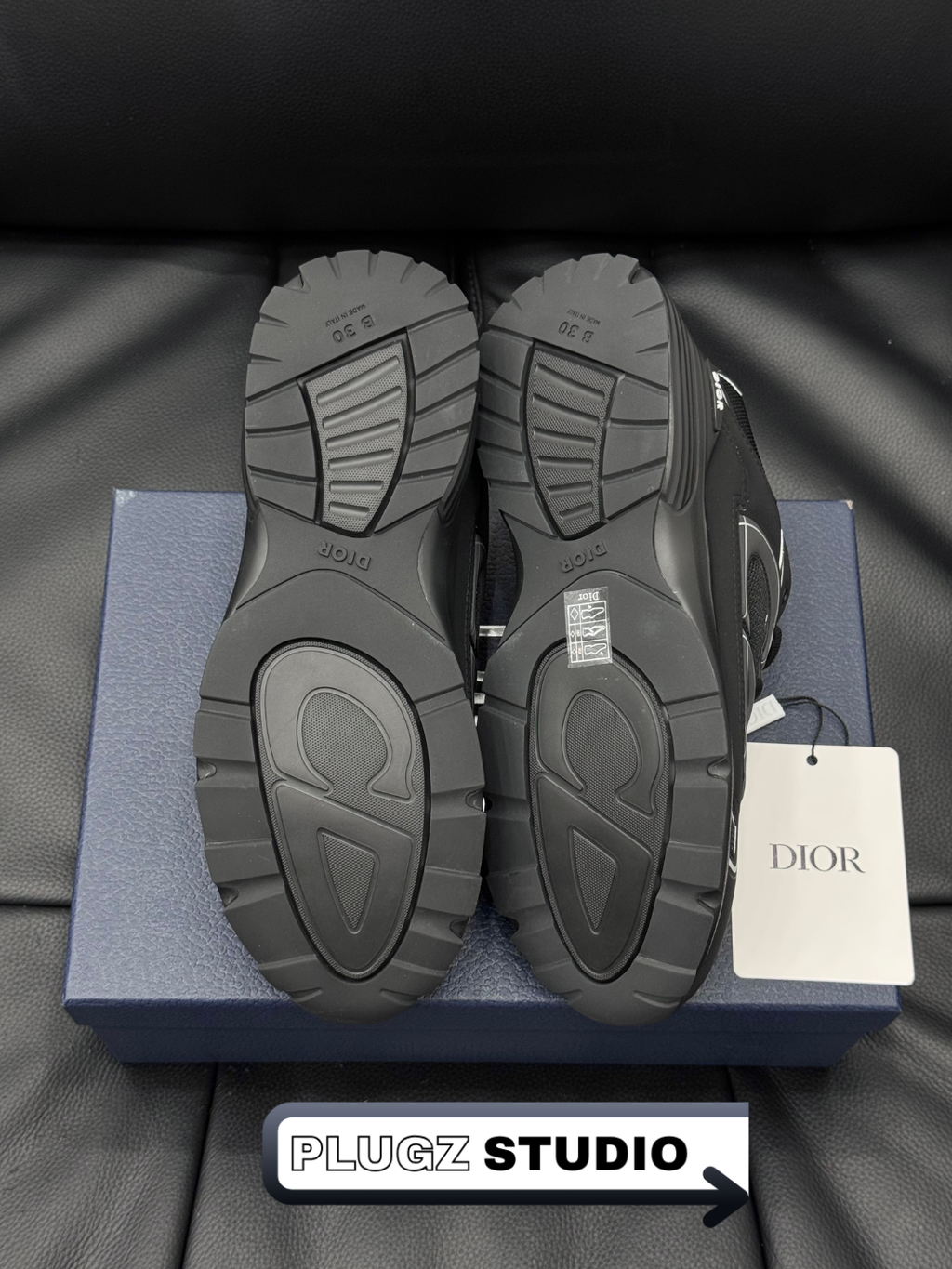 Dior B30 – Black / Anthracite