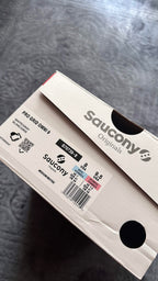 Saucony ProGrid Omni 9 – Silver / White