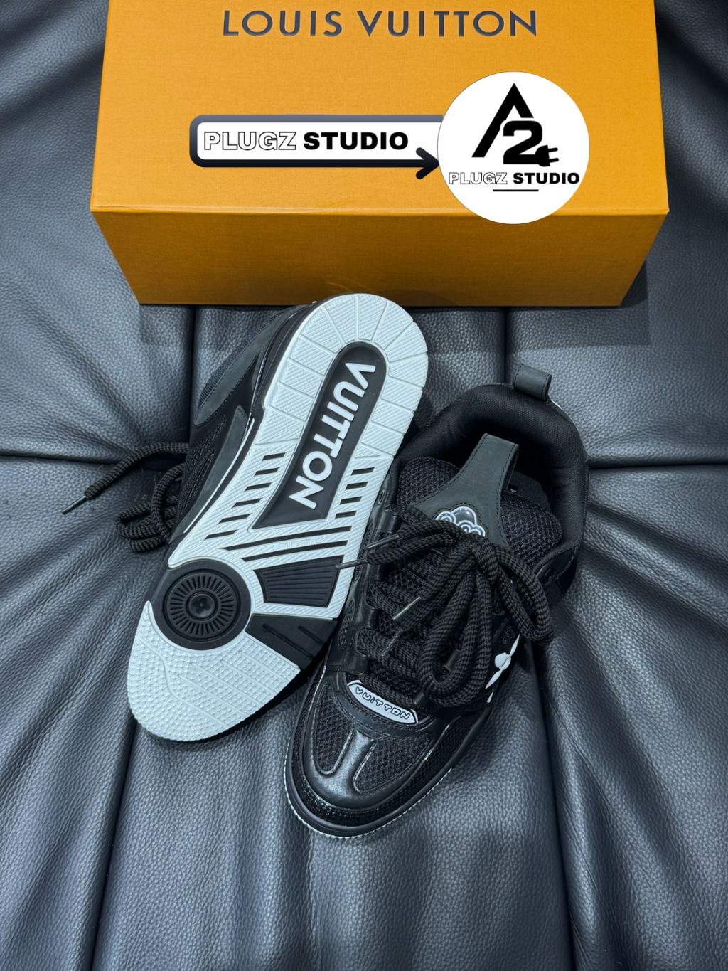 Louis Vuitton Skate – Black & White label