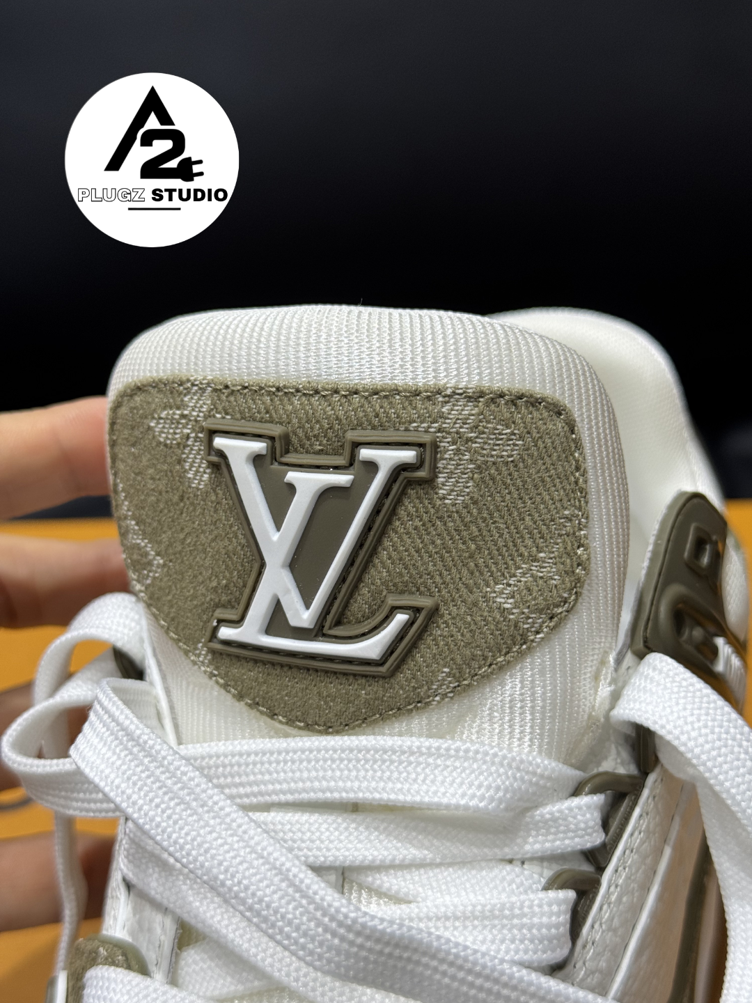 Louis Vuitton Trainer – Kaki Monogram